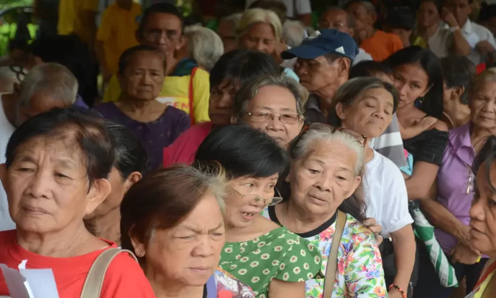 Govt Push for Senior Citizens Should Get a Monthly Pension of 3,000 Baht