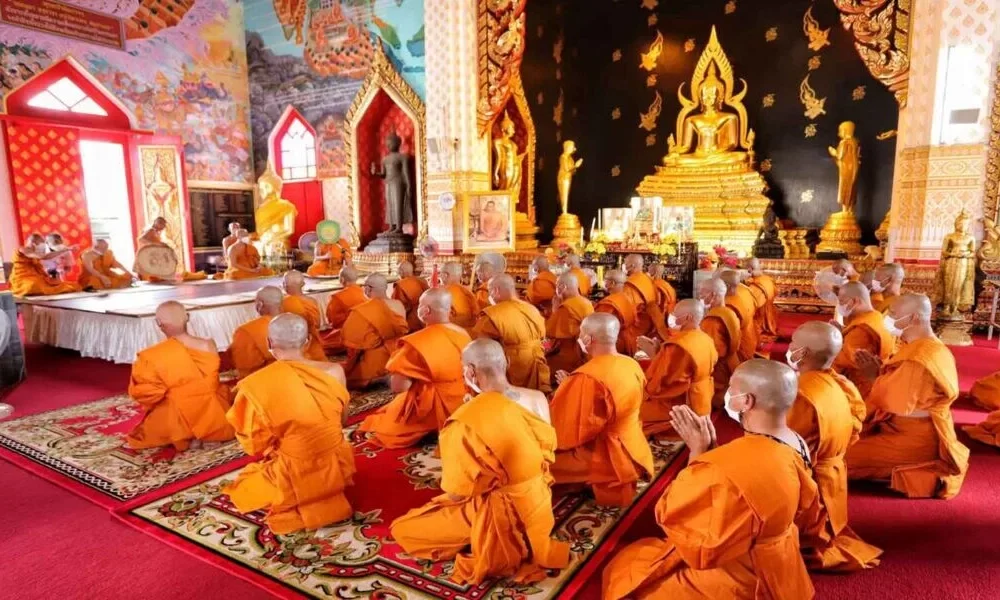 Police Ordain as Monks to Pray for the Recovery of Thailand's Princess Bajrakitiyabha