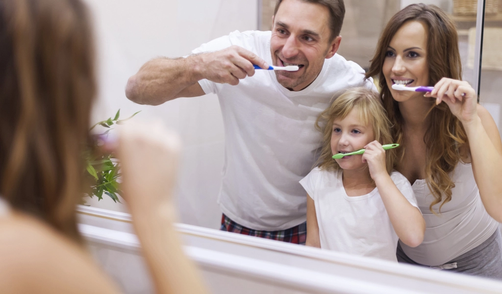 What Can Adults Do To Keep Their Mouths Healthy?