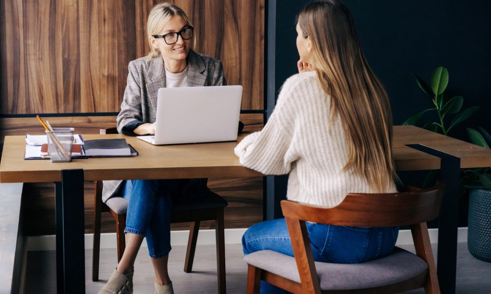 Using Employer of Record (EOR) Services, business