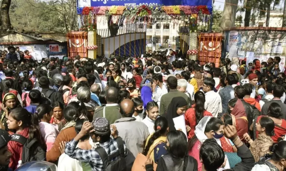 India's Economic Growth Slows Further, Projected to lose Momentum Amidst Interest Rate Hikes
