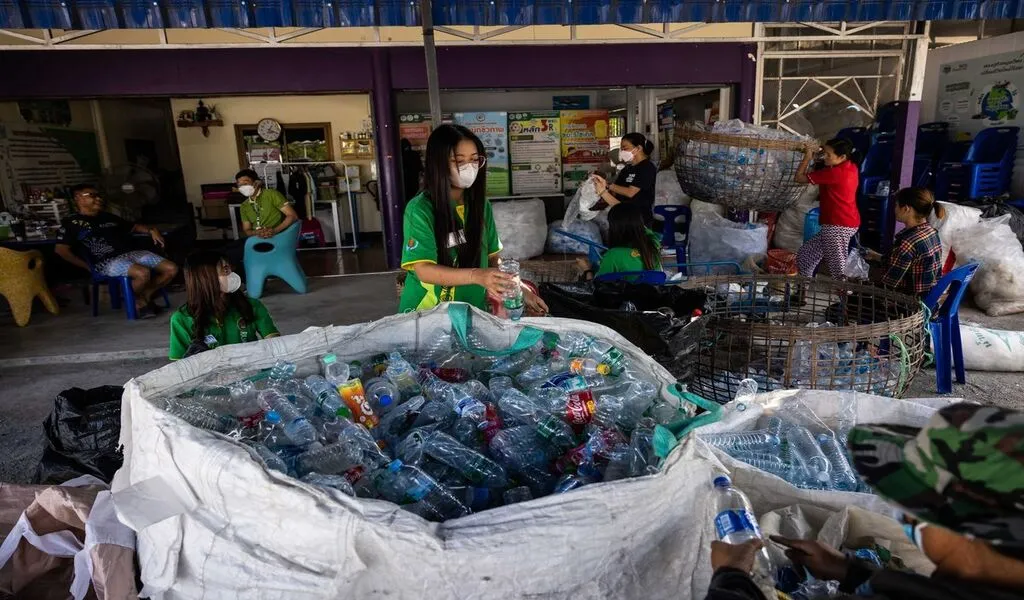 Thailand Announces a Complete Ban on Plastic Waste imports in 2025