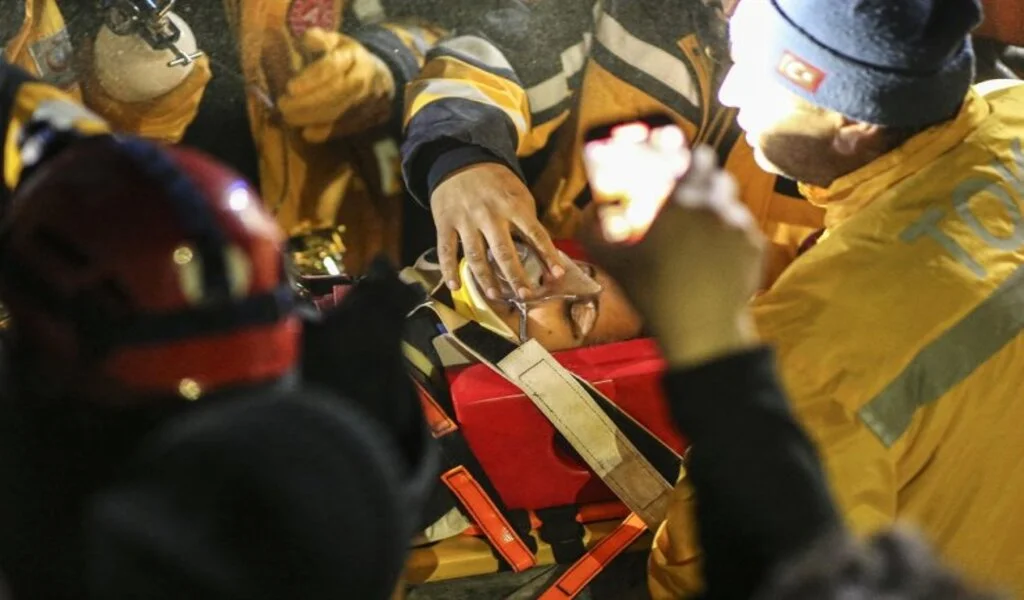 Turkey-Syria Earthquake Death Toll Passes 33,000