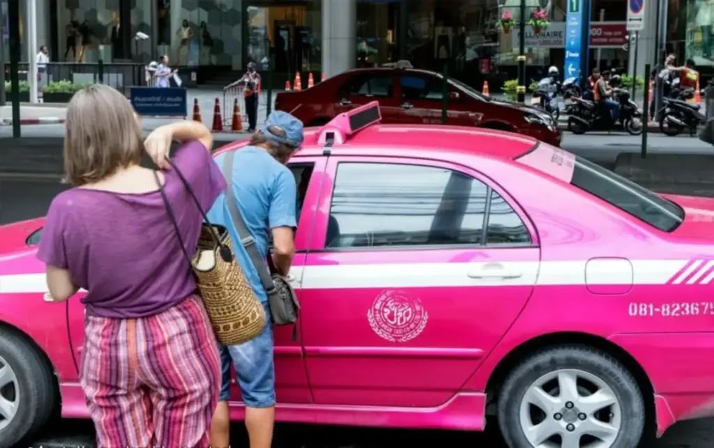 Tourists thailand