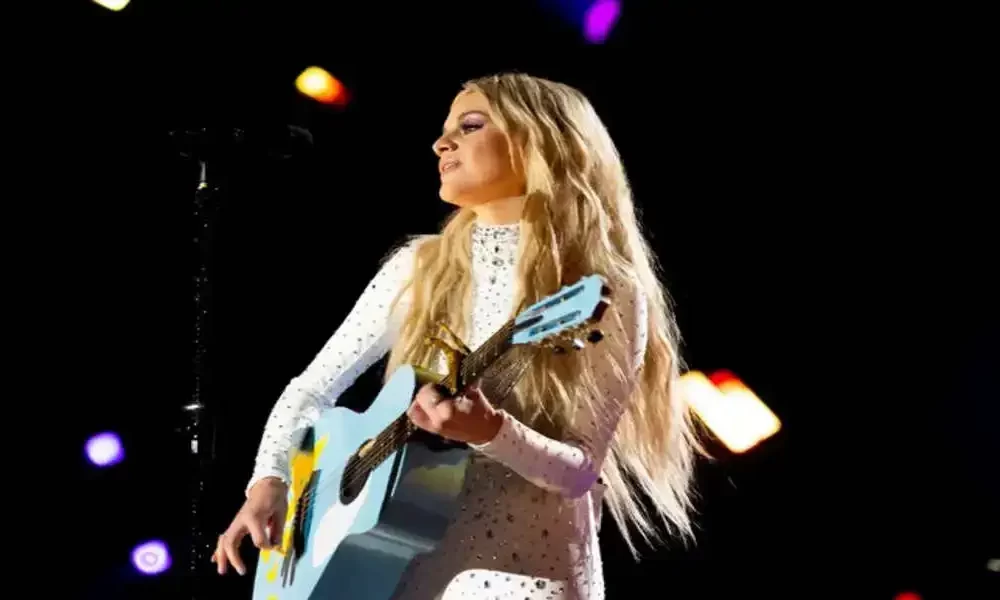 Kelsea Ballerini Performs Live On 'SNL'