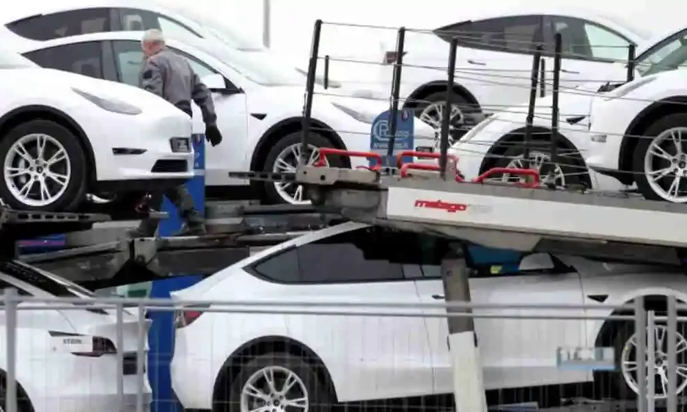 Tesla Steering Wheels Detach From 2 Moving Vehicles, According To U.S. Regulators