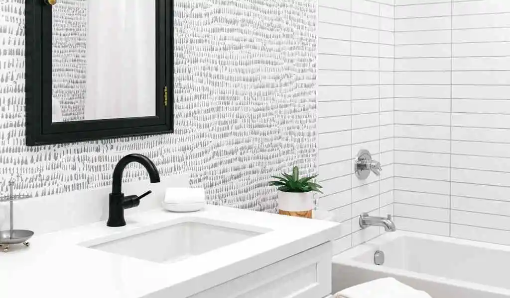 How To Pick The Right Peel And Stick Wallpaper For Your Bathroom?