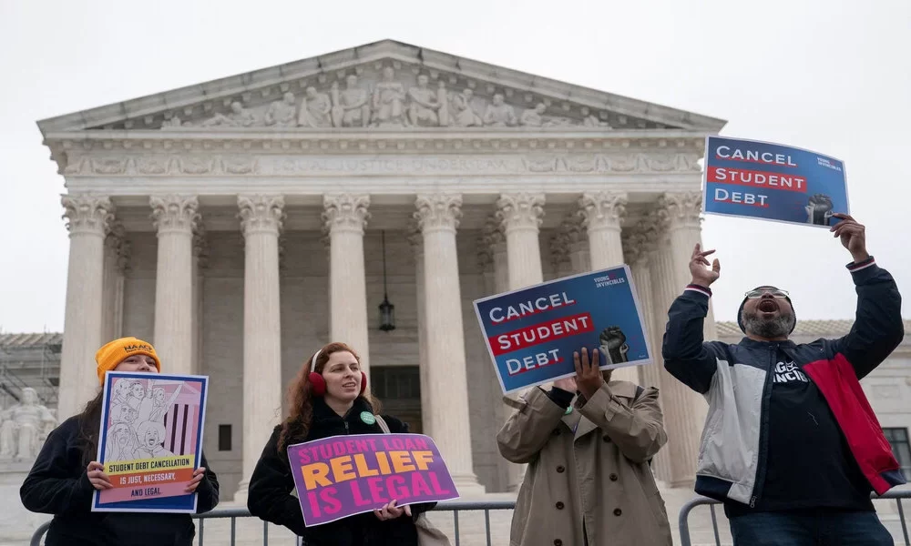 Supreme Court Declined to Block $6 Billion Student Loan Settlement