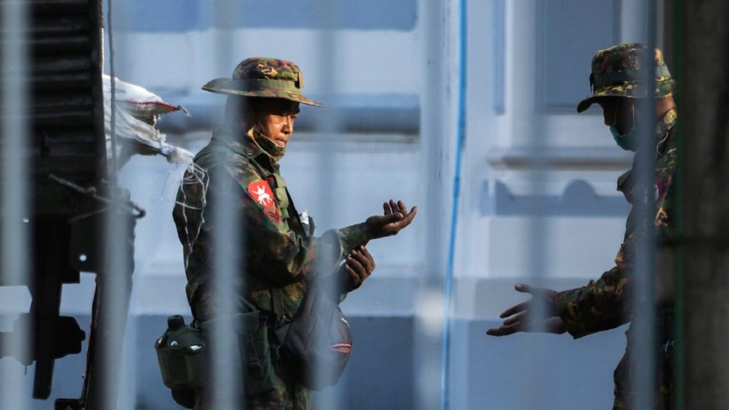Thai Government Criticized for Forcibly Repatriating 3 Myanmar Resistance Fighter