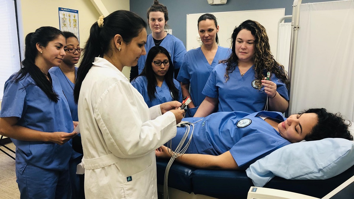 CNA and Phlebotomy training programs
