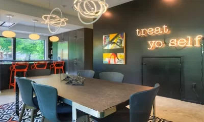The Ultimate Guide to Selecting and Installing Neon Signs for Room Ambiance and Modern Home Decor