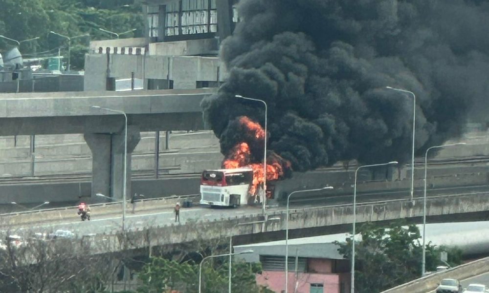 Double Decker Bus Transporting 15 Tourists Erupted into Flames in Bangkok