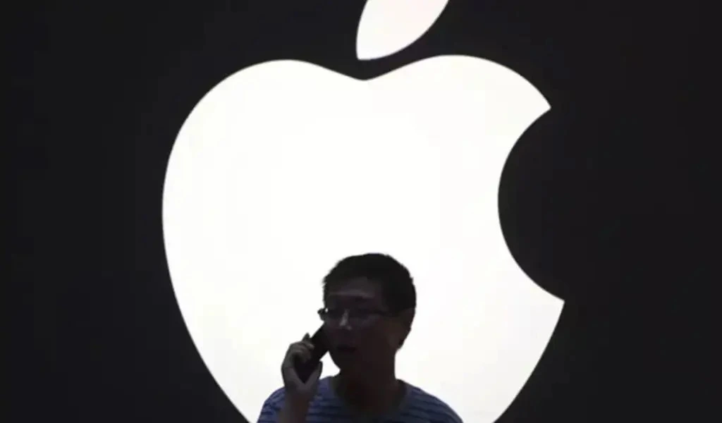 Apple Will Permanently Delete Photos From IPhones In July, So Beware