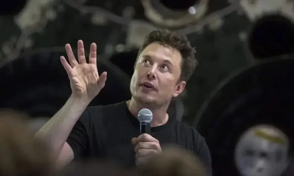SpaceX Sued For Discriminating Againts Asylum Seekers