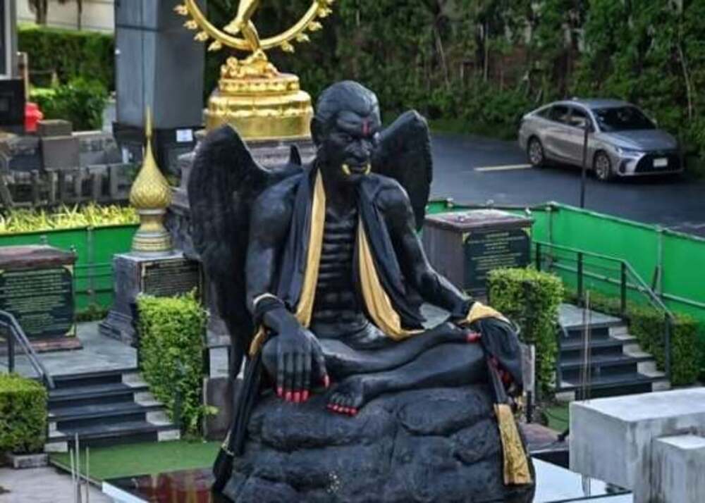Khru Kai Kaeo Statue at Bangkok Hotel Draws Fears of Devil Worshiping