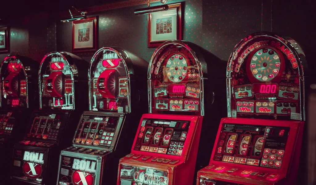 Reasons Why Players Love To Gamble Online