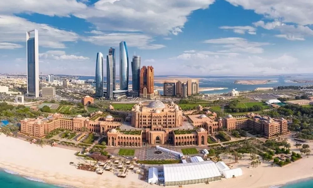 Top 6 Places You Must Visit in Abu Dhabi