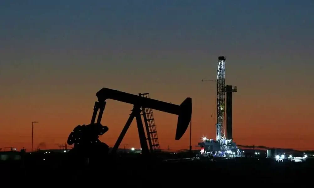 Environmental Considerations in Oil Trading: Sustainability and Responsibility