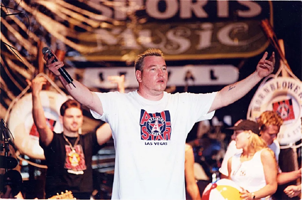 Smash Mouth Singer Steve Harwell 56, Dies from Liver Failure