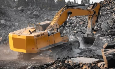 Tracked vs. Wheeled Excavators: Pros and Cons for Construction Projects