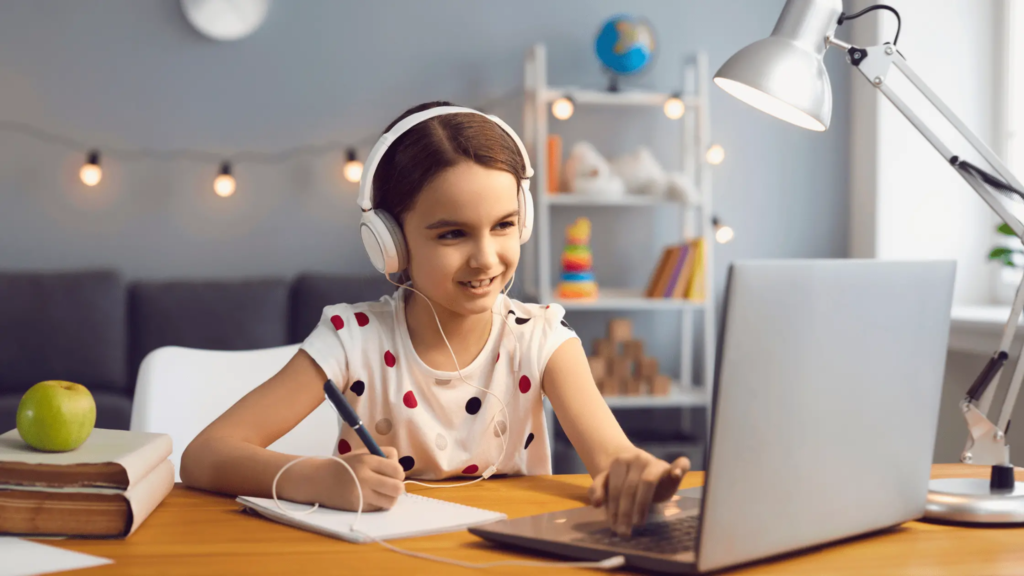 Gadgets For The Modern Classroom: Enhancing Windows-Based Online Teaching