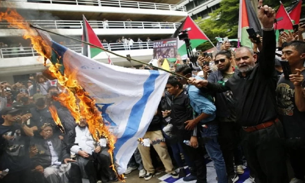 Israel-Hamas War Will be More Devastating if Iran Gets Involved, Experts Say