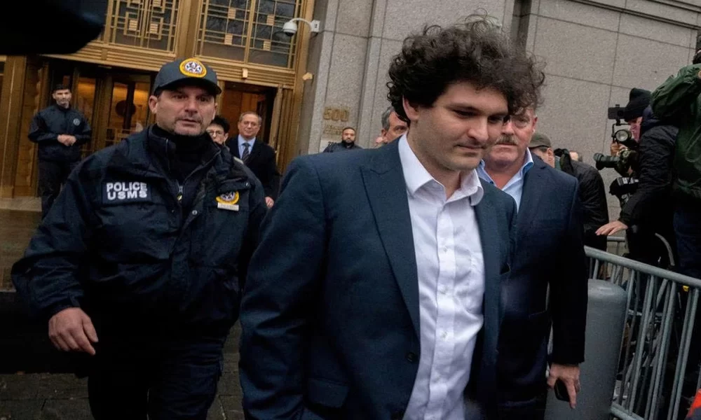 Sam Bankman-Fried's Decision to Testify in Fraud Trial Legal Experts Weigh In
