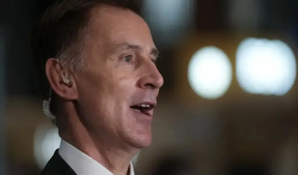 Inflation-Fueling Tax Cuts Won't Be Implemented By UK's Hunt