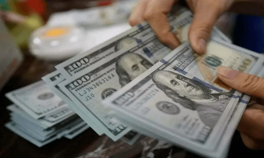 US Dollar Edges Past Indian Rupee In Open Market.
