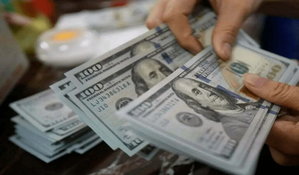 US Dollar Edges Past Indian Rupee In Open Market.