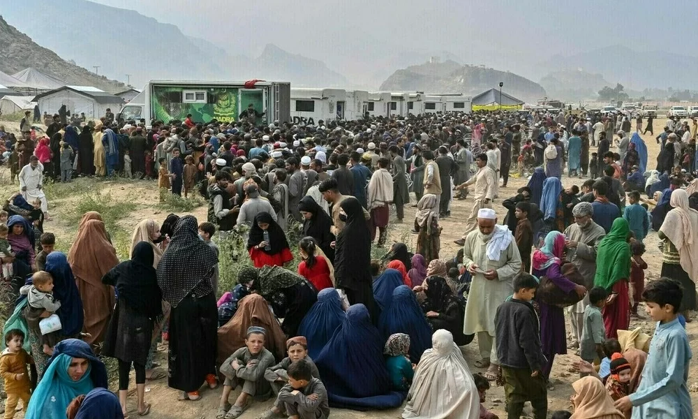 Hundreds of Afghans Evacuated from Pakistan ‘Dumped’ in UK Military Bases