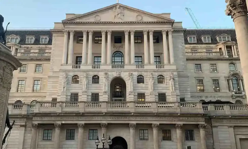 Lawmakers Urge Bank of England to Monitor Money Supply for Inflation Insights