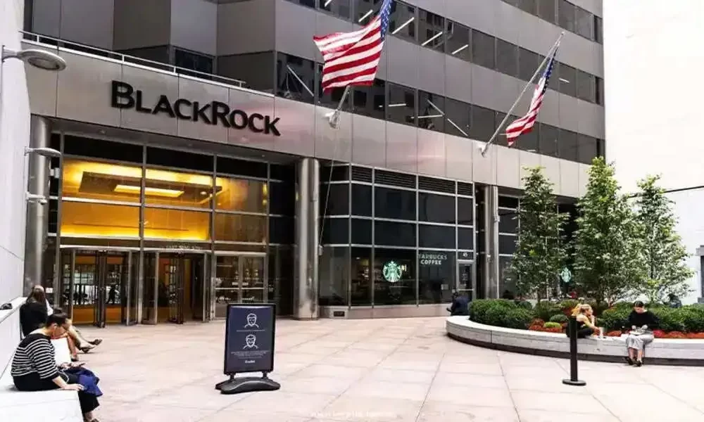 BlackRock Warns Categorizing Bitcoin As Security Could Cause Complications.