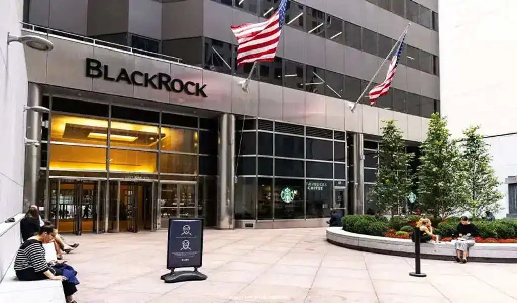BlackRock Warns Categorizing Bitcoin As Security Could Cause Complications.