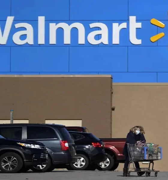 Walmart Extends Holiday Return Policy. Here's What You Need to Know.