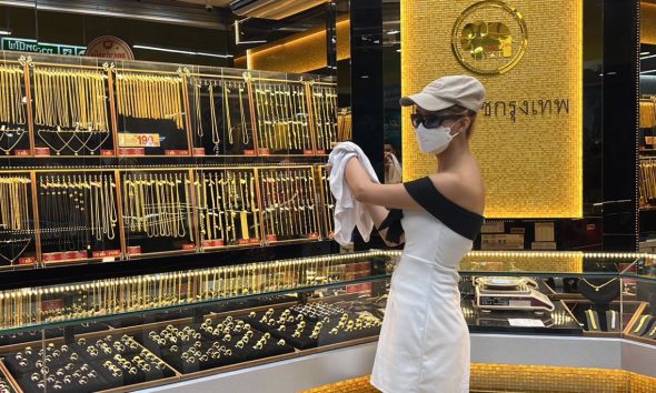 Police Arrest Ladyboy