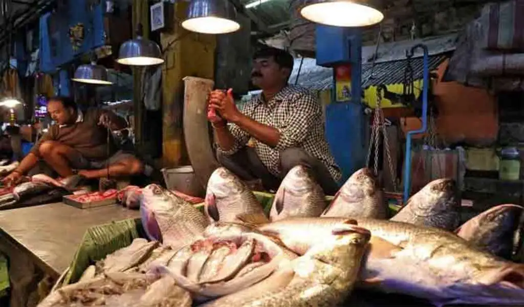 December Retail Inflation Reaches 4-Month High on Food Costs