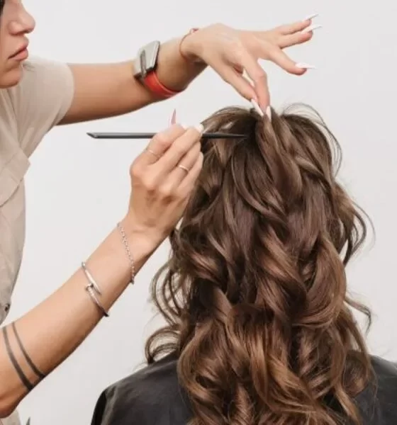 Enhancing Your Look: The Comprehensive Benefits of Hair Toppers