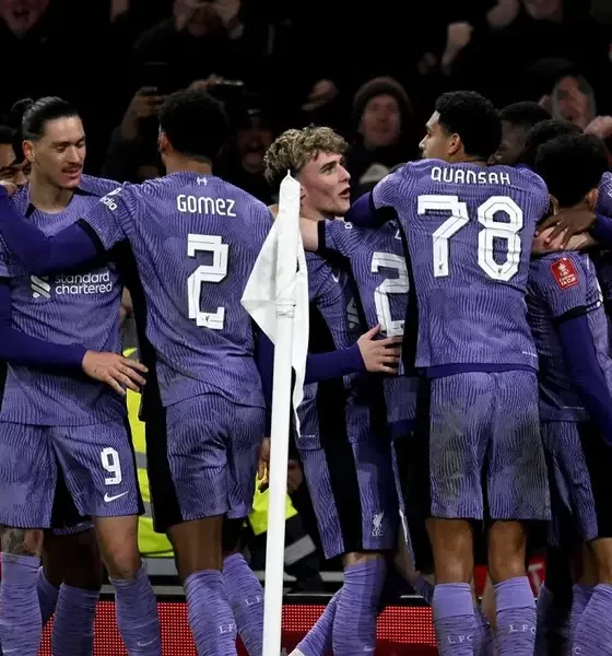 Liverpool Secures FA Cup Fourth Round Spot with Last-Minute Strikes Against Arsenal