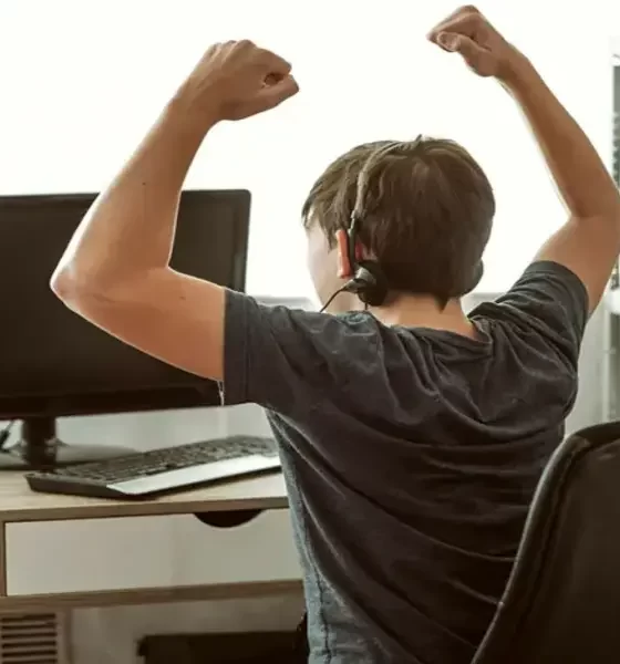 The Psychology behind Color Prediction Games: Understanding Player Behavior