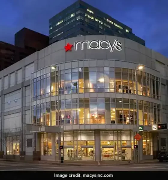 MACY's Will Lay Off 2,350 Employees And Close 5 Stores