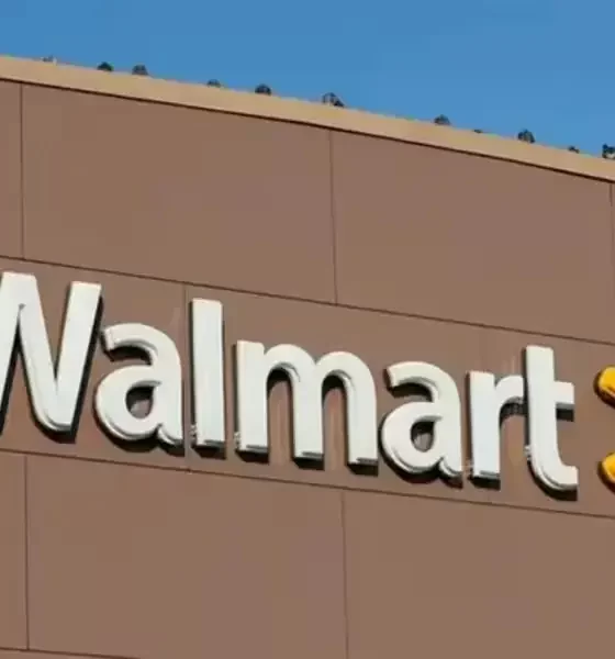 Walmart Raises Store Managers' Wages Starting in February