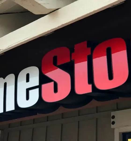 GameStop Sells Nintendo Switch Games For $2 At Its Locations