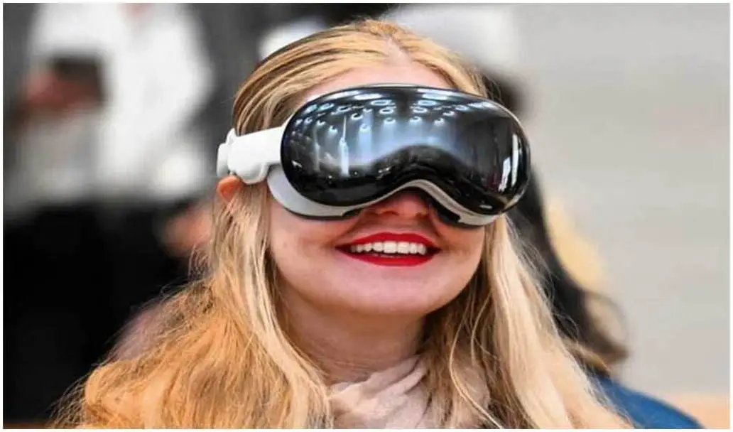 Headsets For The Apple Vision Pro Are Back Despite Hype?