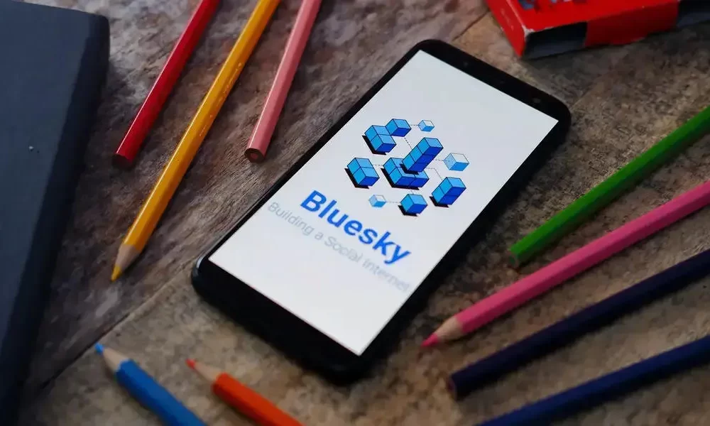 'Twitter Rival Bluesky' Opens To The Public As Farcaster Grows