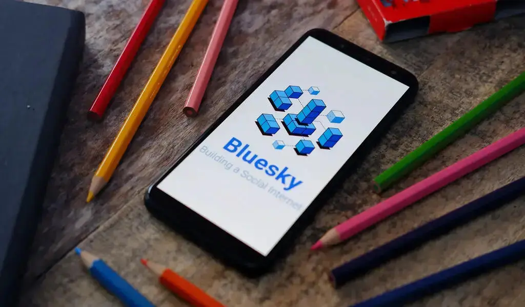 'Twitter Rival Bluesky' Opens To The Public As Farcaster Grows
