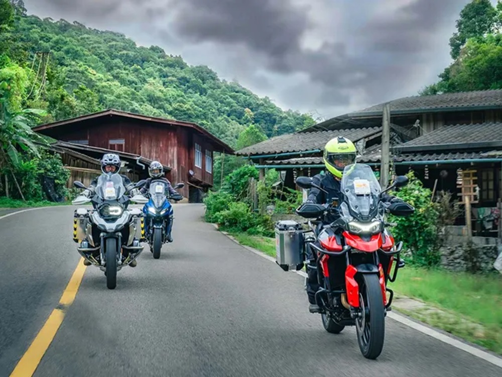Motorcycle Adventure from Chiang Mai to Chiang Rai