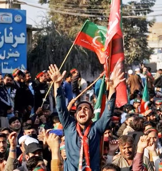 Pakistan a Potential Powder Keg as Two Parties Claim Election Win