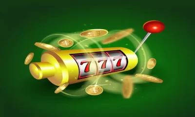 The Pulse of News and Politics: Online Slot Dynamics and Discourse