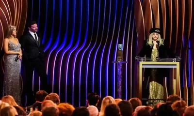 Barbra Streisand Receives SAG Lifetime Achievement Award